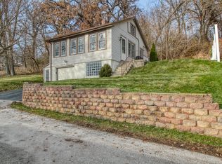 N39W27366 Hillside Grv, Pewaukee, WI 53072