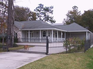 25106 Spring Ridge Dr, Spring, TX 77386