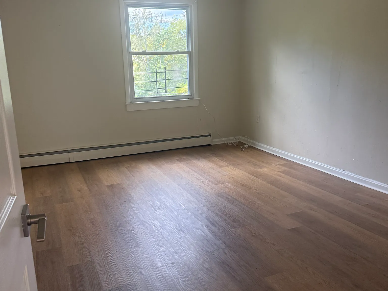 3 bed, $2,300 — Photo 4