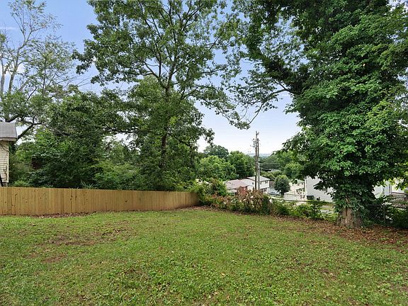 5th image of 822 Sylvan Dr #822