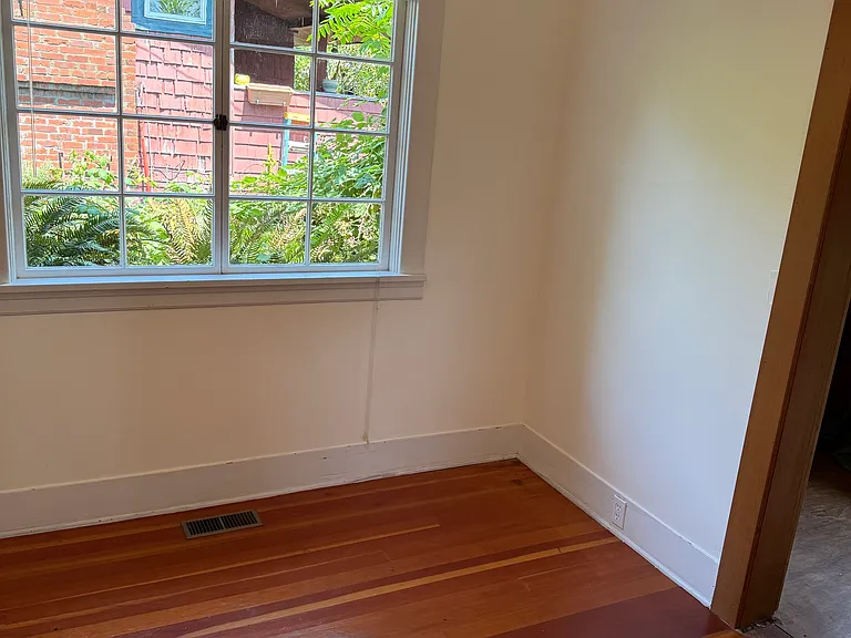 7511 SW 31st Ave — Photo 14