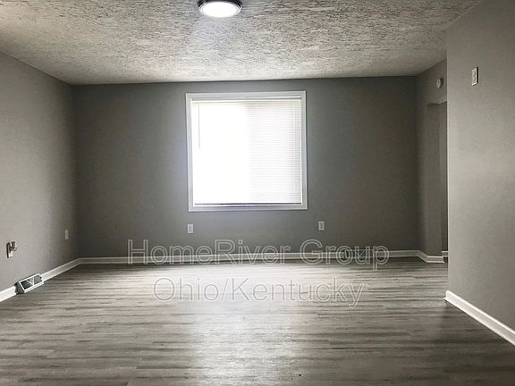 5th image of 305 Washington Ave