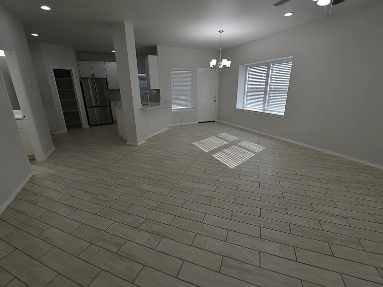 2361 Murphy Ct — Photo 5