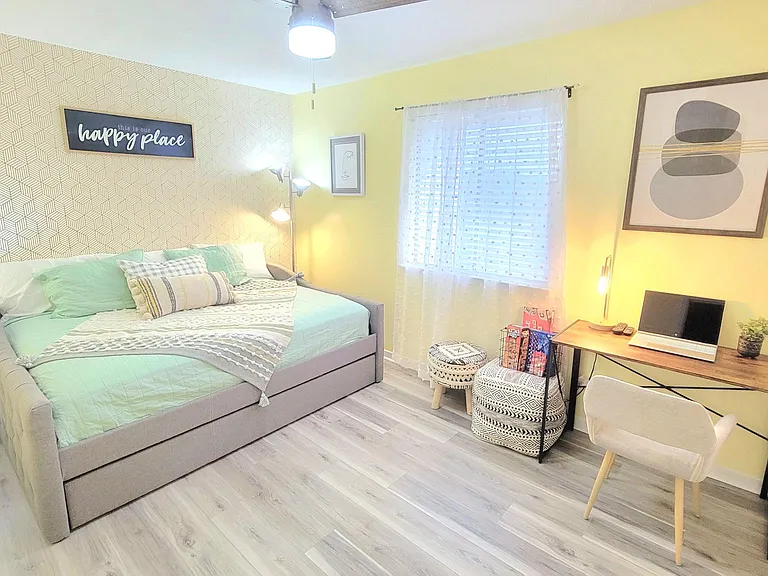 626 Laurel Ct — Photo 5