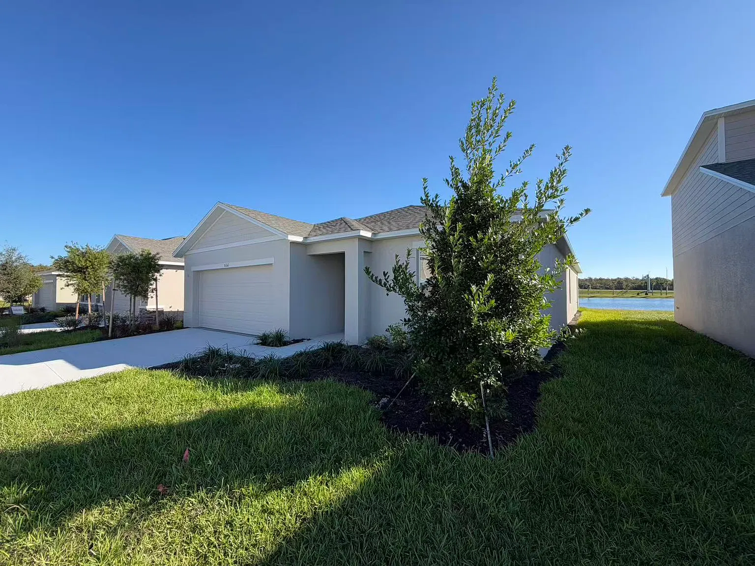 4 bed, 2075 sqft, $2,400 — Photo 3