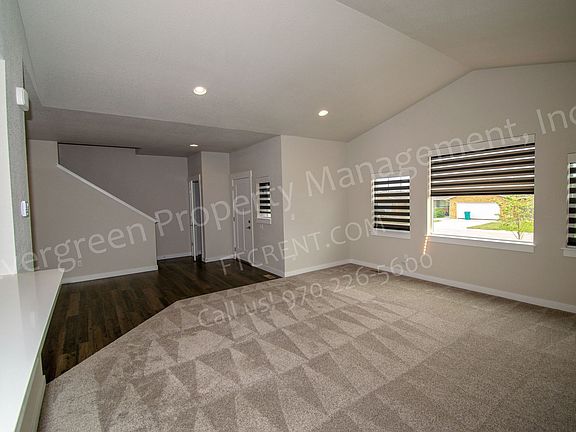 5th image of 298 E Chestnut St #3