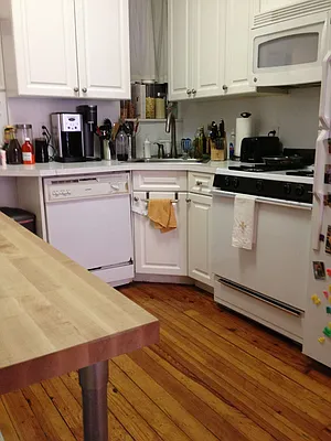 Rented by Metropolitan Realty | media 2