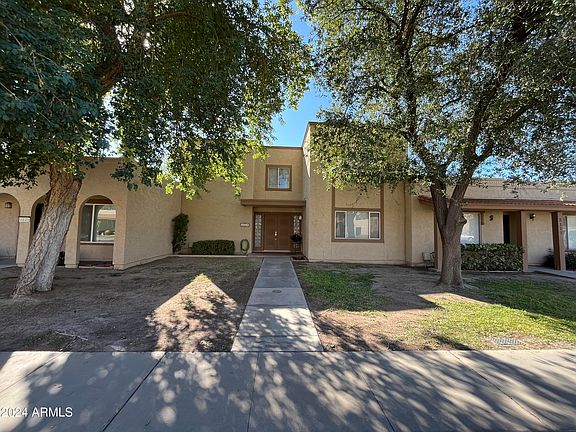3rd image of 2119 E DUNBAR Drive