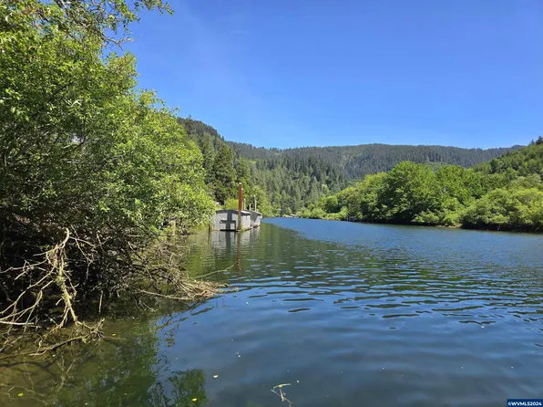 302 E Little Albany Loop, Tidewater, OR 97390