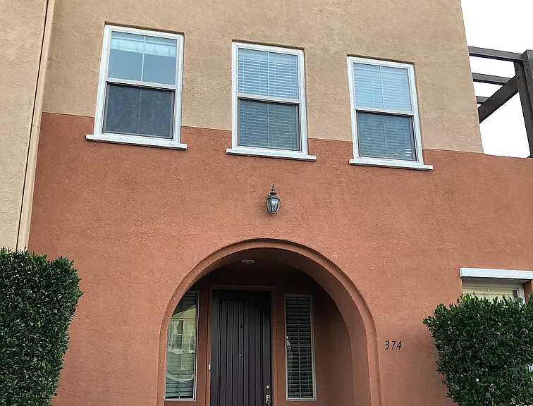 374 Plateau Ave — Photo 1