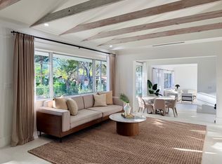 2330 Lake Avenue, West Palm Beach, FL 33401