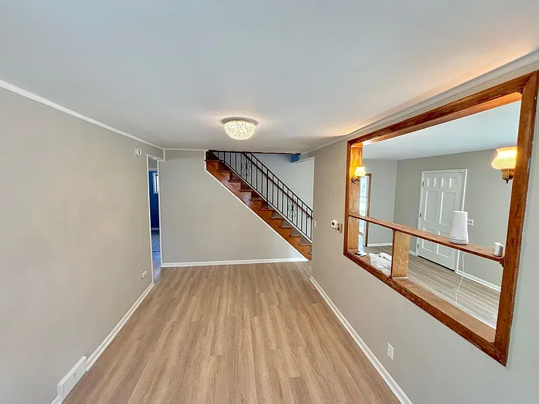 64 Chippendale Rd — Photo 9