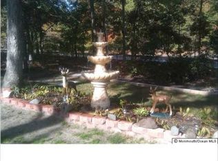 154 Ocean Gate Dr, Bayville, NJ 08721