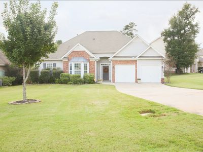 100 E Haven Ct, Kathleen, GA, 31047