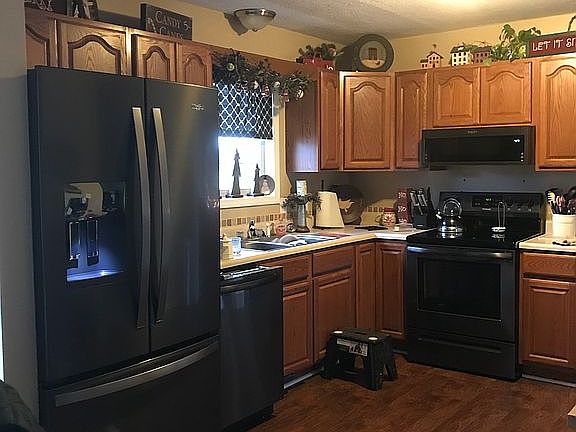 3rd image of 627 Waynoka Dr