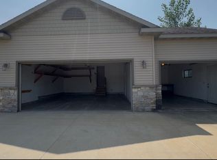 4466 35th St NW, Rochester, MN 55901