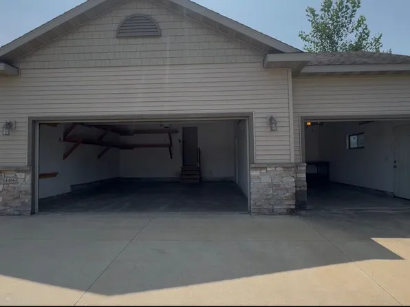 4466 35th St NW, Rochester, MN 55901