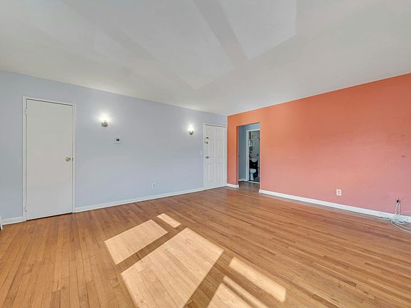 5th image of 2215 Grand Ave APT 16