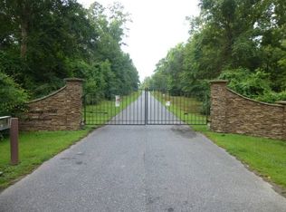 Chimney Ln, Tallahassee, FL 32312