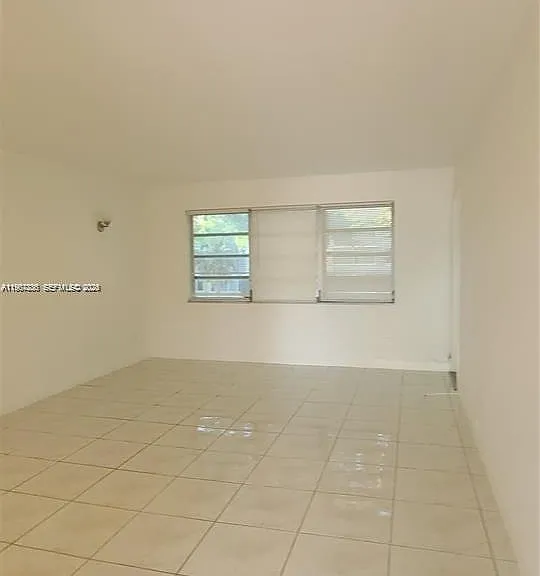 1540 NE 191st St #207 — Photo 6