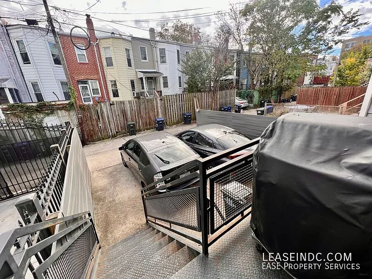 624 Lamont St NW — Photo 13