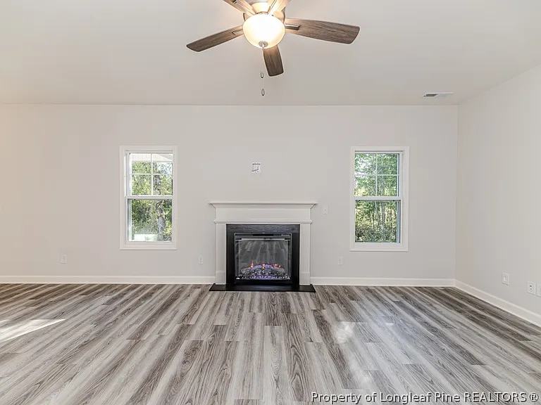 87 Onslow Ct — Photo 6