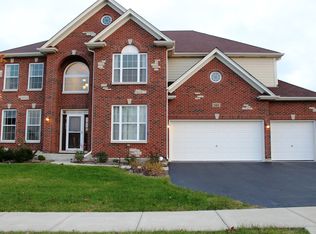 161 Freesia Ln, Elgin, IL 60124