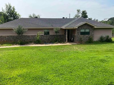 304 W Cathy St, Lone Star, TX, 75668