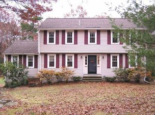 9 Cherrywood Cir, Andover, MA 01810