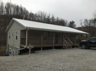 1974 Sun Valley Rd APT 102, Clarksburg, WV 26301