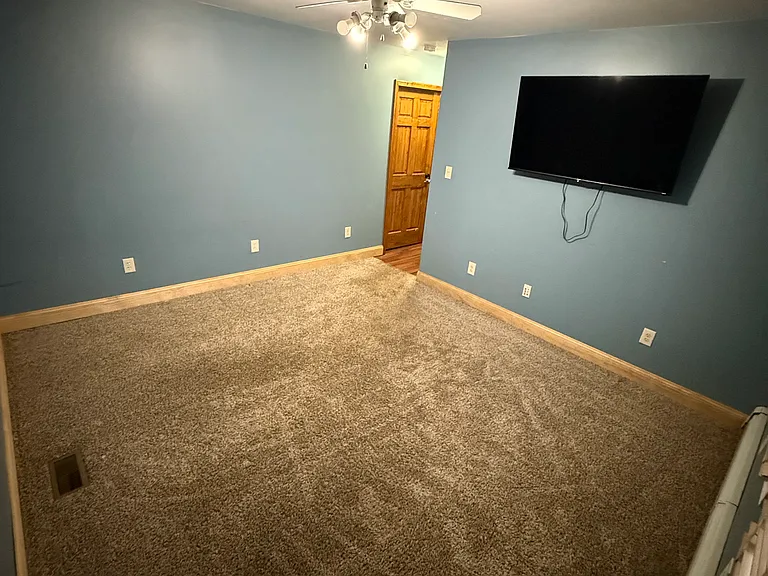 6805 Golden Ring Rd — Photo 9