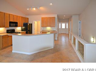 343 Grandview Dr, Lake Ozark, MO 65049