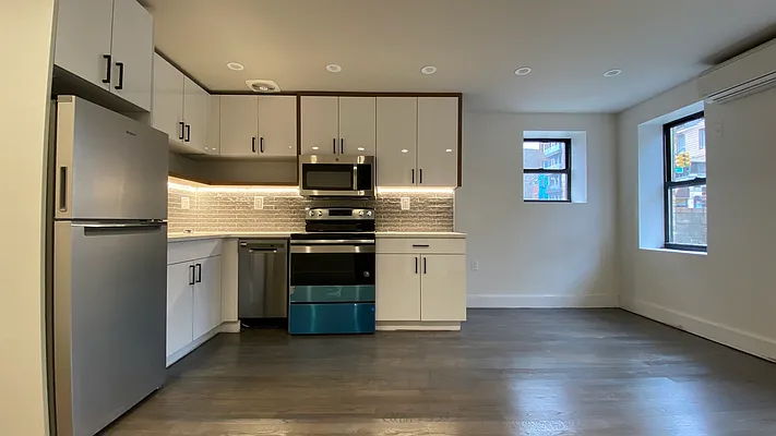 Rented by Nooklyn NYC LLC | media 37