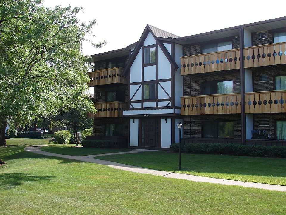 1st image of 1001 Centurion Ln APT 2