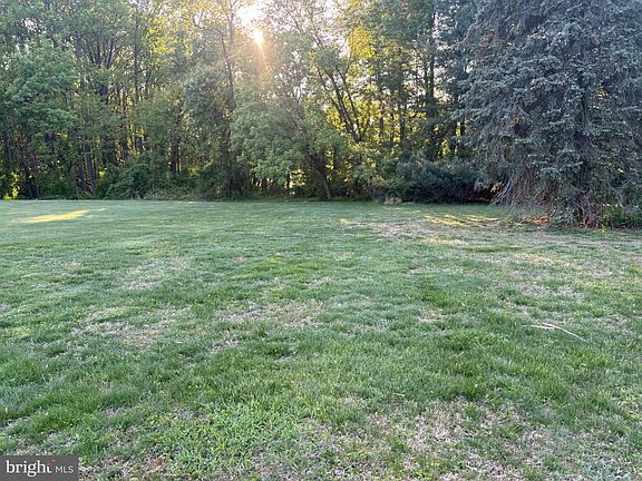 5th image of Liberty Grove Rd