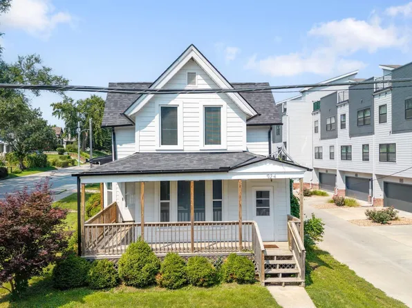 924 S 31st St, Omaha, NE 68105