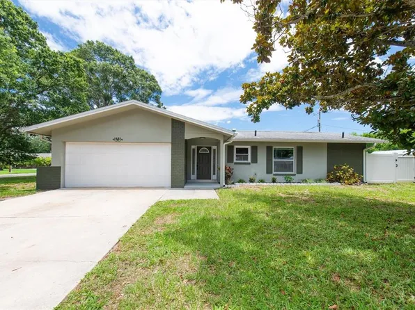 1461 S Hillcrest Ave, Clearwater, FL 33756