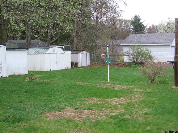 2nd image of 9 Cortland Blvd