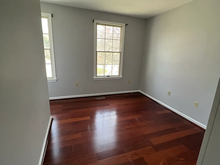 6910 Raven Ln — Photo 3