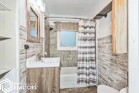 3 bed, 1300 sqft, $1,200 — Photo 3
