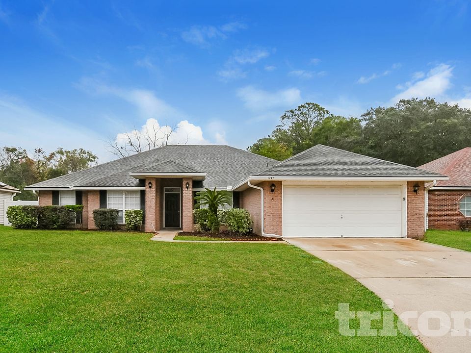 1st image of 1267 Summit Oaks Dr E