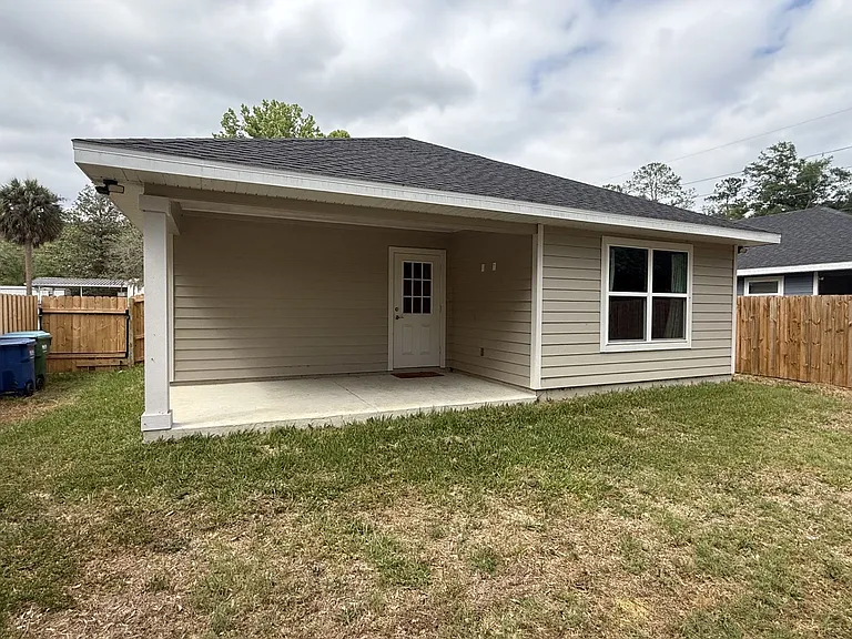 13323 NW 157th Ave — Photo 17