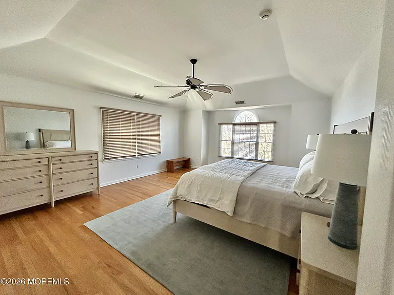 206 Pointe Dr — Photo 13