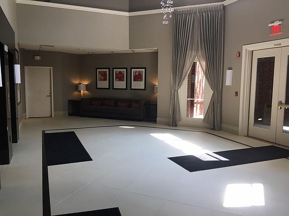 5th image of 1625 International Dr Unit 117