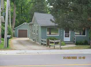 3012 Auburn Rd, Auburn Hills, MI 48326