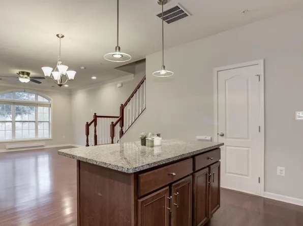 43017 Clarks Mill Ter, Ashburn, VA 20148