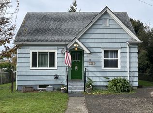 2318 Liberty St, North Bend, OR 97459