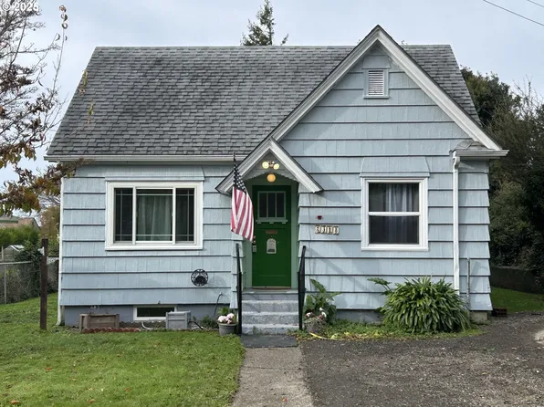 2318 Liberty St, North Bend, OR 97459