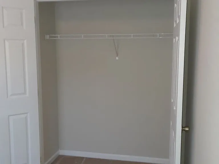 2533 Old Kent Cir — Photo 24