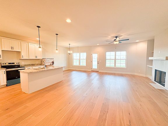 4th image of 3524 Southall Blvd